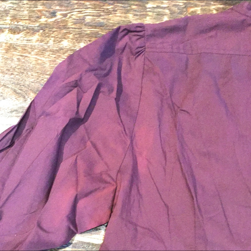 Banana Republic Factory Burgundy Top-Size XS (GUC) - Picture 5 of 7